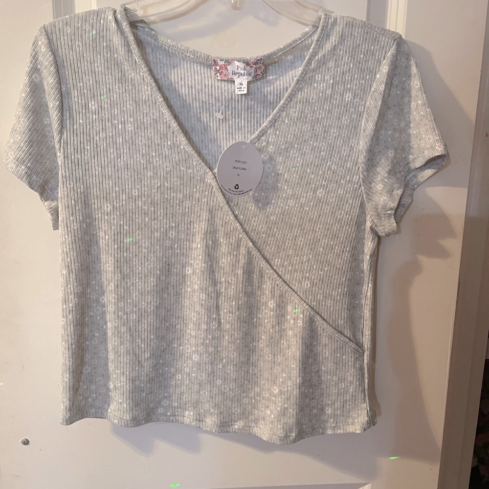 Pink Republic Top/Sage Floral